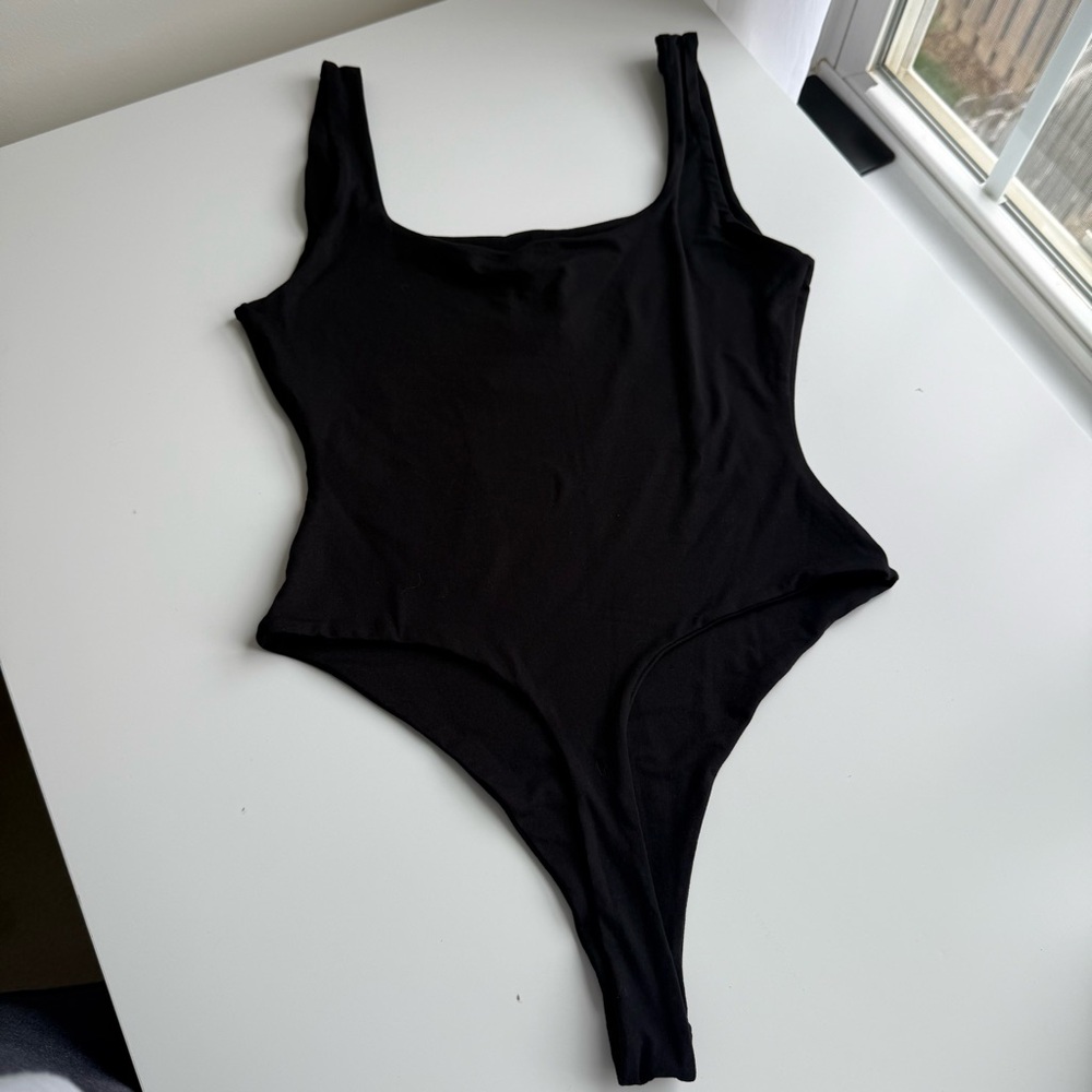 Naked Wardrobe Seamless Tank Bodysuit Size Large - Picture 8 of 8